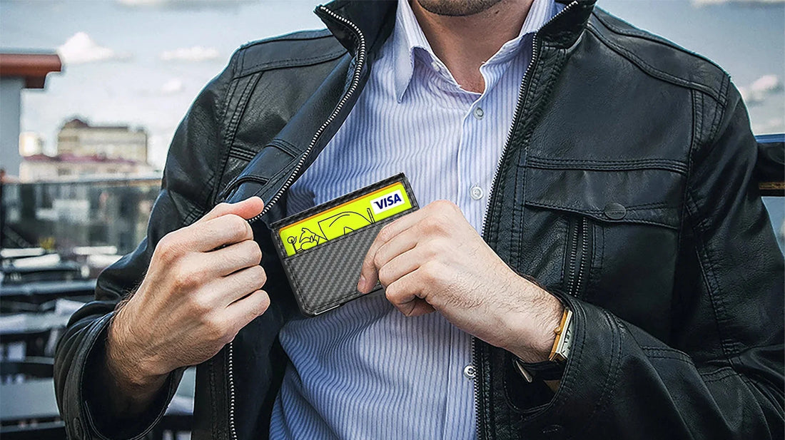 The Modern Business Wallet: Why Smart Professionals Are Switching to Minimalist Carry