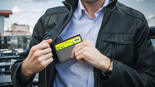 The Modern Business Wallet: Why Smart Professionals Are Switching to Minimalist Carry